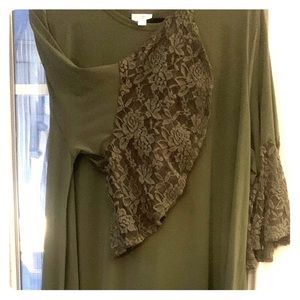 Dress never worn no tags